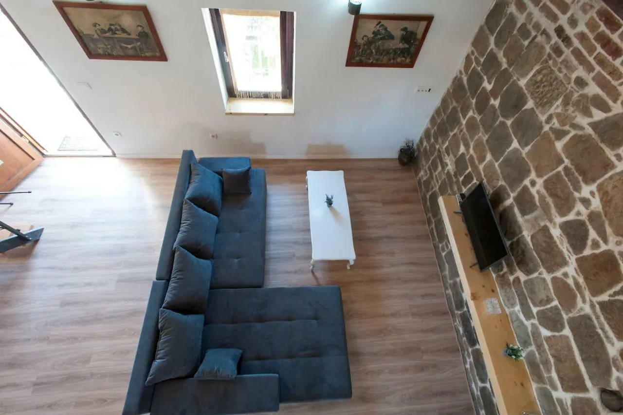 Apartments Pepi Kaštela