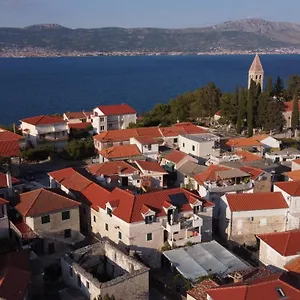 Apartmán Buga, Slatine